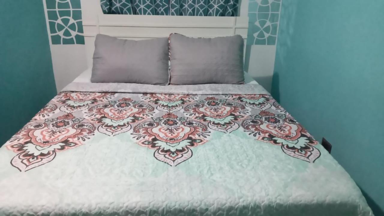 Bailey'S Bed And Breakfast Runaway Bay Exterior foto